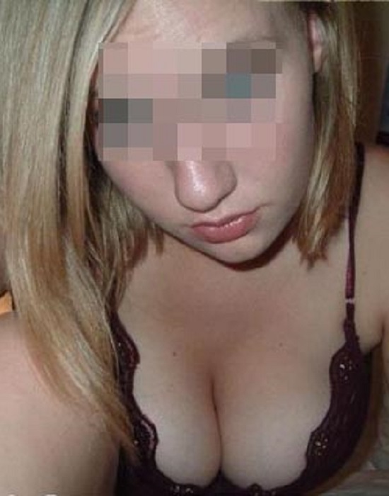 Léa21 (19 ans, Dijon)